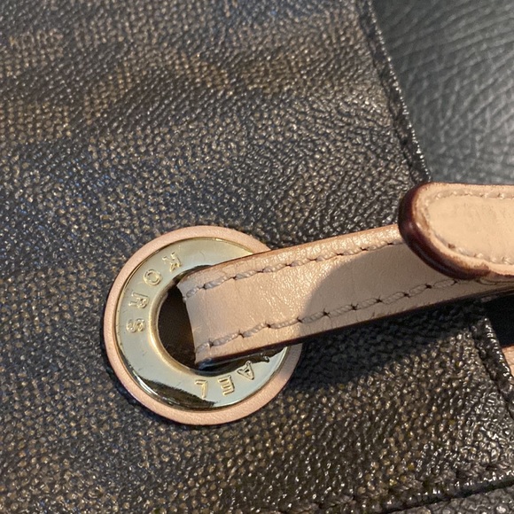 Michael Kors Bag - Picture 12 of 13